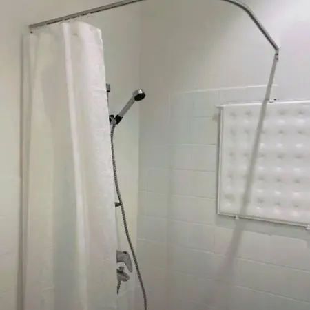 Moderni Siisti Koti Jossa Modernit Kalusteet Appartamento