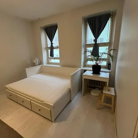 Appartamento Moderni Siisti Koti Jossa Modernit Kalusteet Helsinki